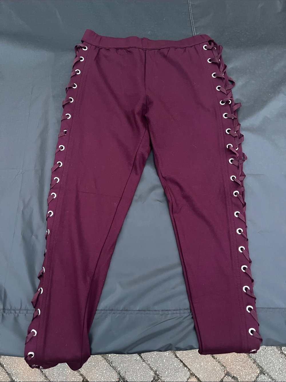 Lace-Up Side Maroon Leggings